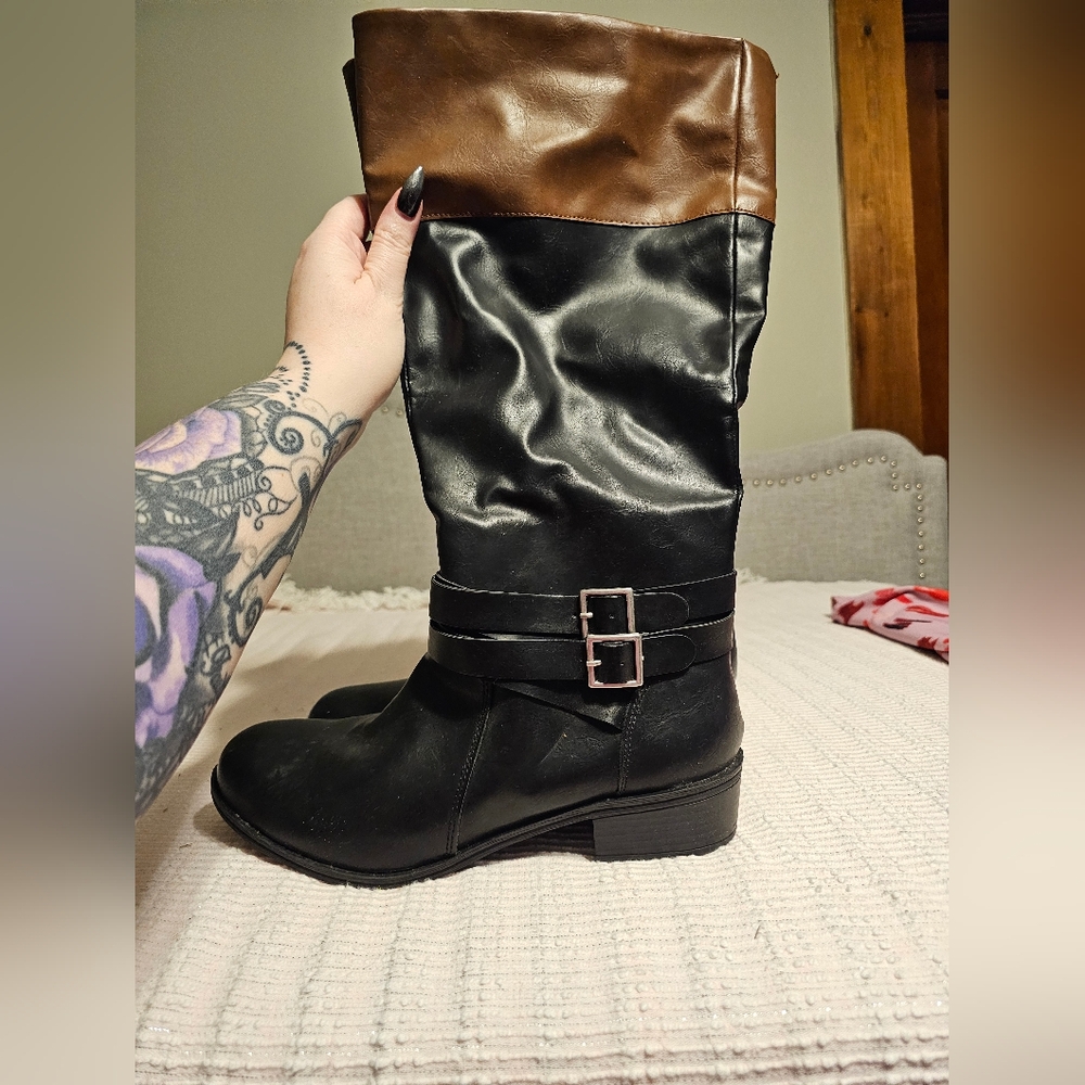 Arizona size 11 knee boots